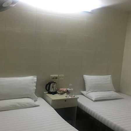 Unique Hostel Hong Kong Bagian luar foto