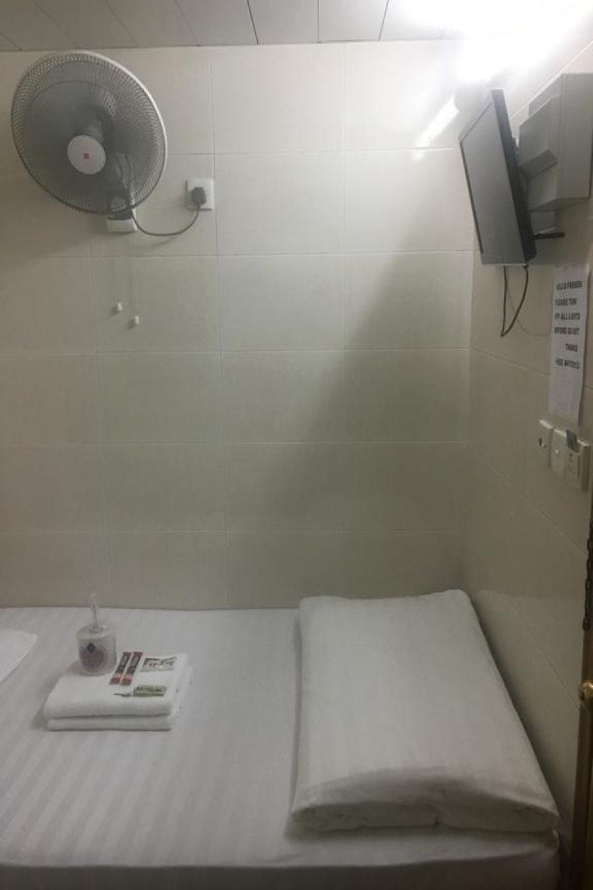 Unique Hostel Hong Kong Bagian luar foto